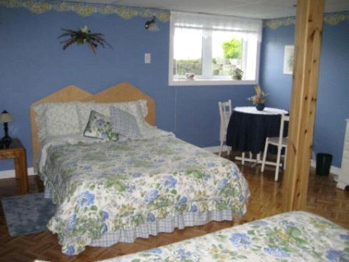 Gite Au Fil Des Saisons Saguenay Phòng bức ảnh